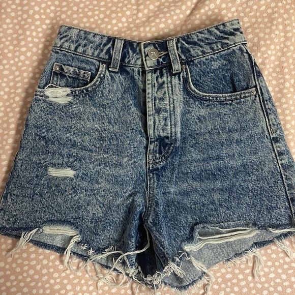 Zara Pants - Zara high waisted denim shorts
